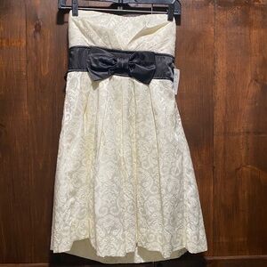 Charlotte Russe Ivory Mini Strapless Dress Sz 5 Black Bow NWT
